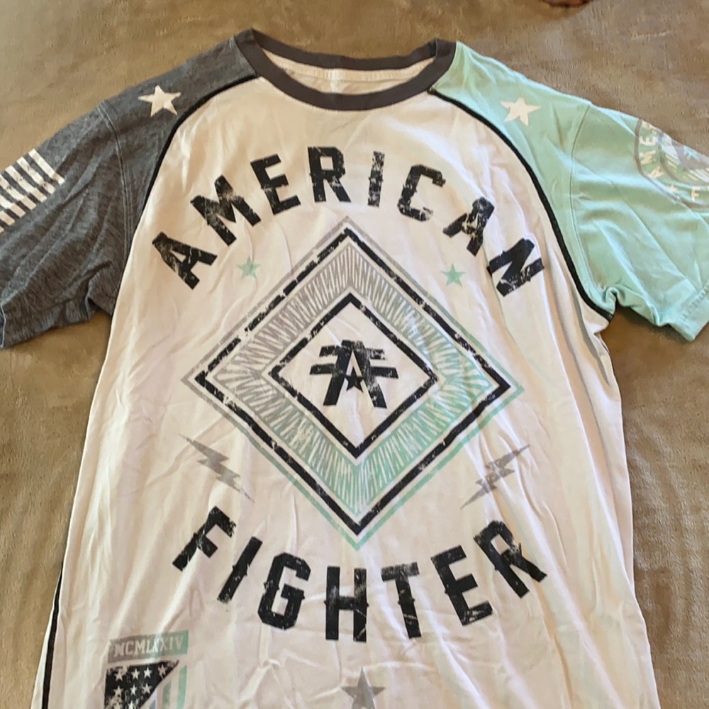 Men’s size medium American Fighter shirt
